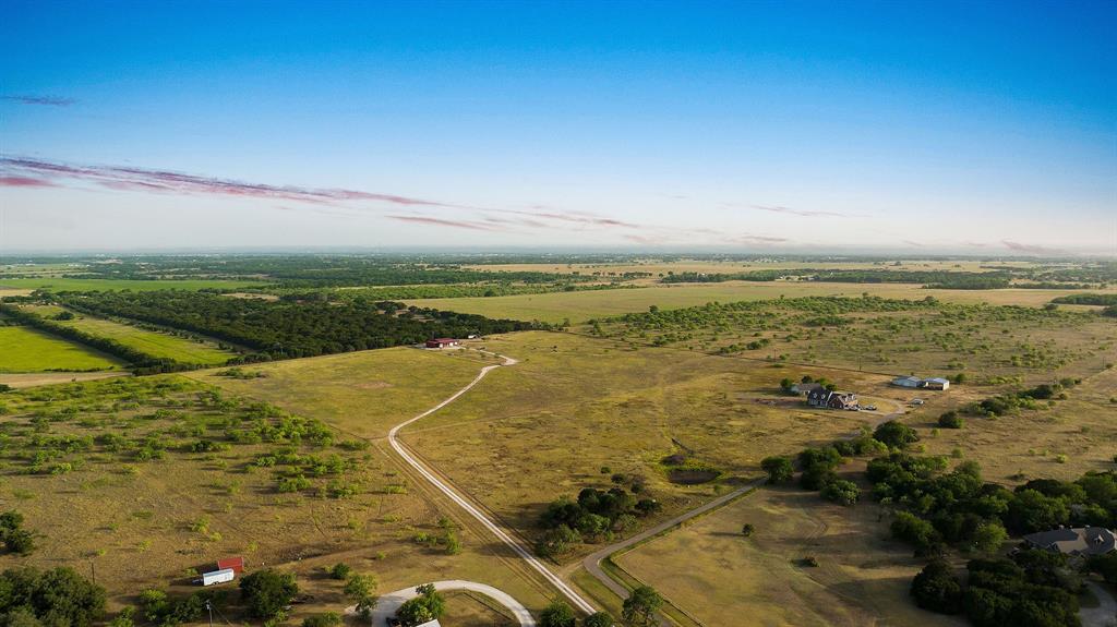 1095 Austin Hines Drive, China Spring, TX 76633