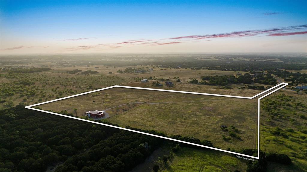 1095 Austin Hines Drive, China Spring, TX 76633