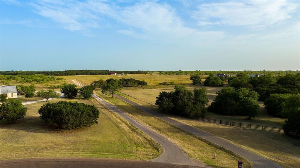 1095 Austin Hines Drive, China Spring, TX 76633