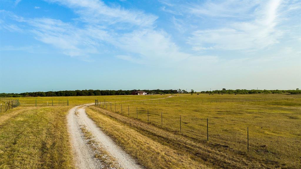 1095 Austin Hines Drive, China Spring, TX 76633