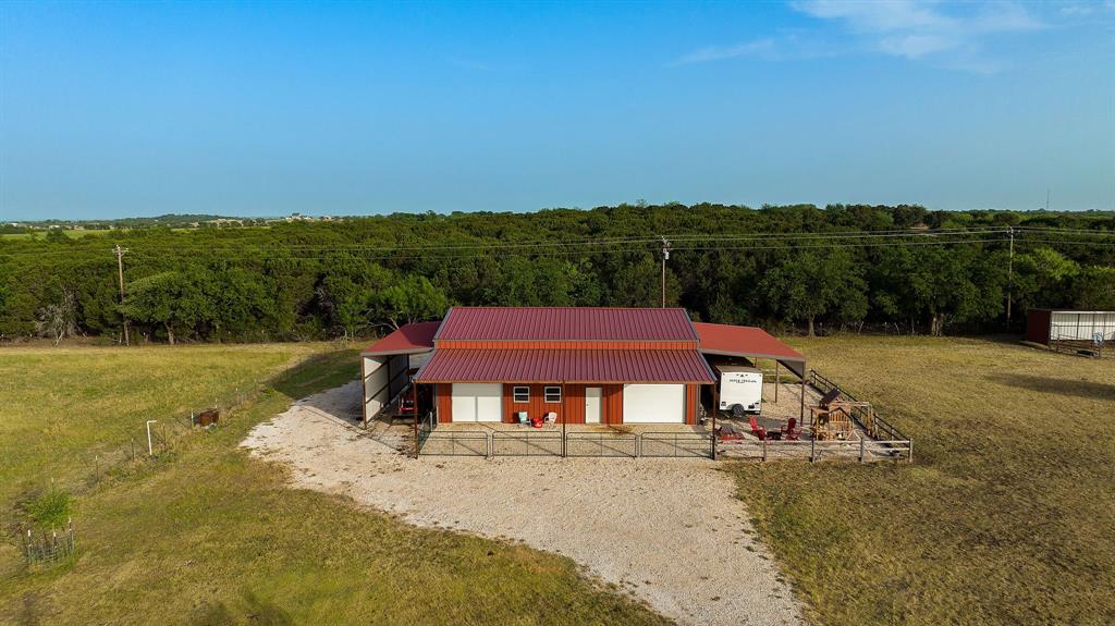 1095 Austin Hines Drive, China Spring, TX 76633