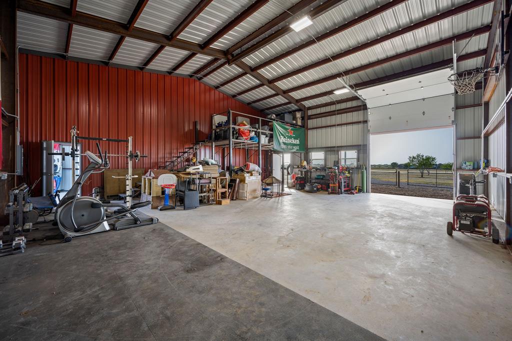 1095 Austin Hines Drive, China Spring, TX 76633