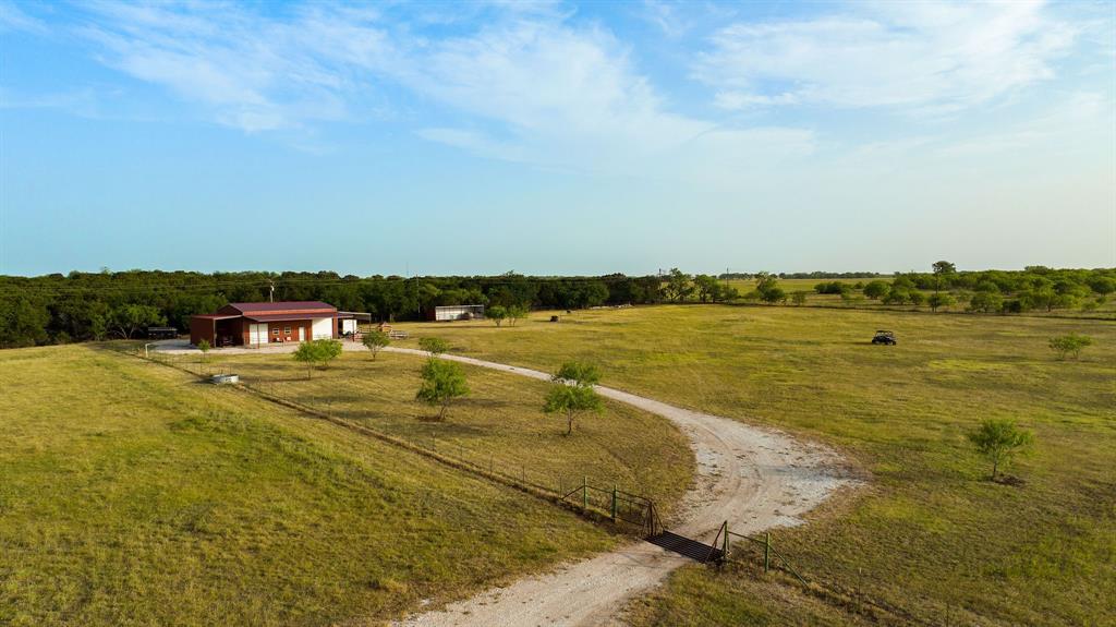 1095 Austin Hines Drive, China Spring, TX 76633