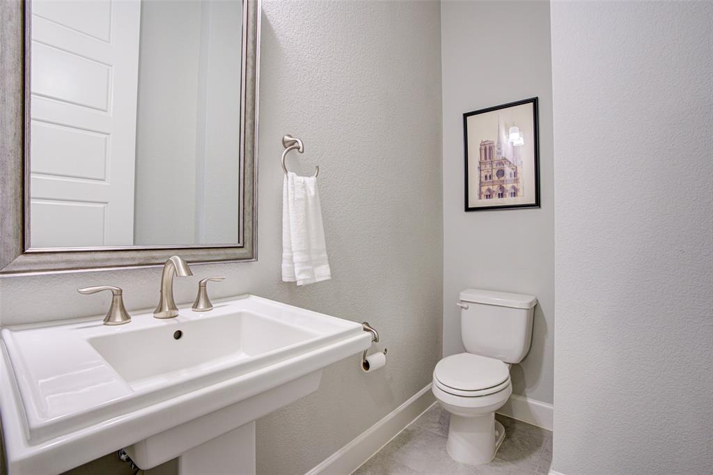 2725 Yellow Jasmine Lane, Dallas, TX 75212