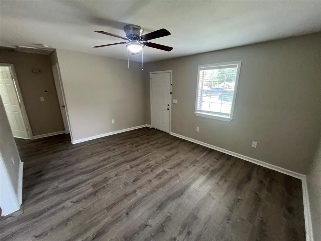 6415 Godfrey Avenue, Dallas, TX 75217