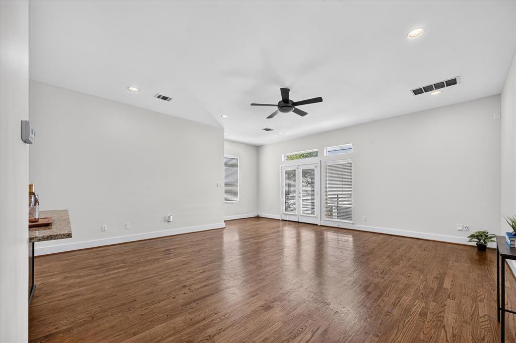 Large open floor plan to live life your way