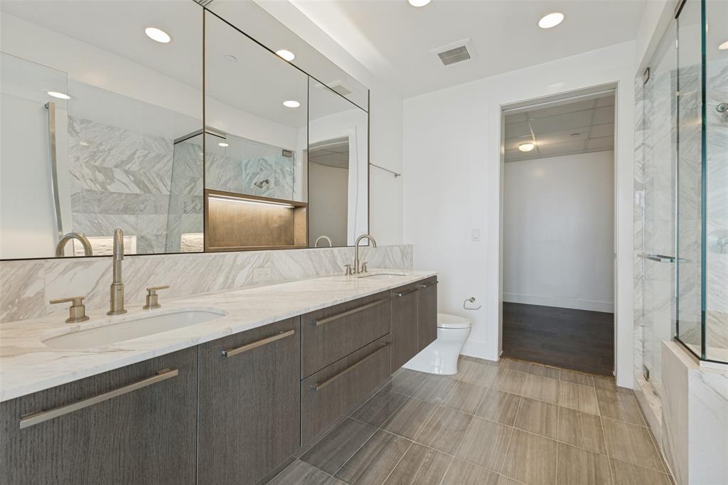 3130 N Harwood Street, #1701, Dallas, TX 75202