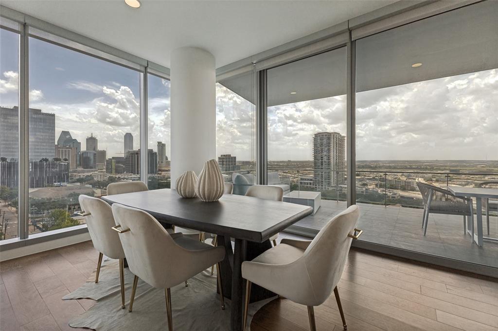 3130 N Harwood Street, #1701, Dallas, TX 75202