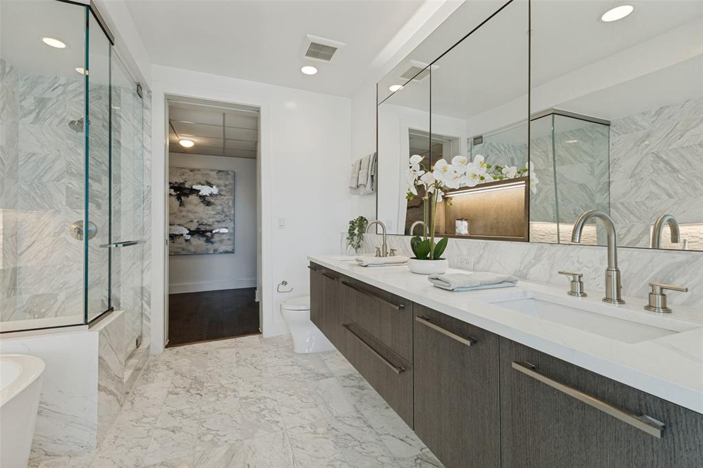 3130 N Harwood Street, #1701, Dallas, TX 75202