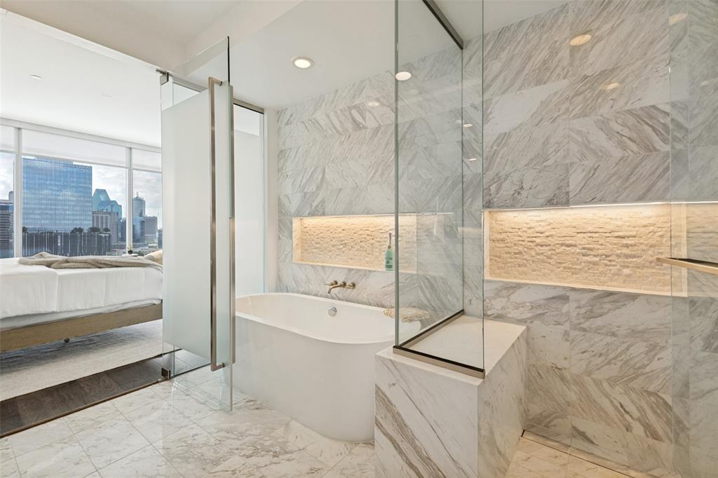 3130 N Harwood Street, #1701, Dallas, TX 75202