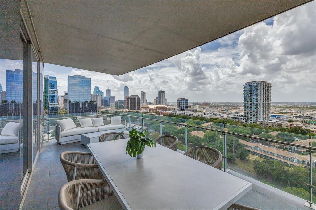 3130 N Harwood Street, #1701, Dallas, TX 75202