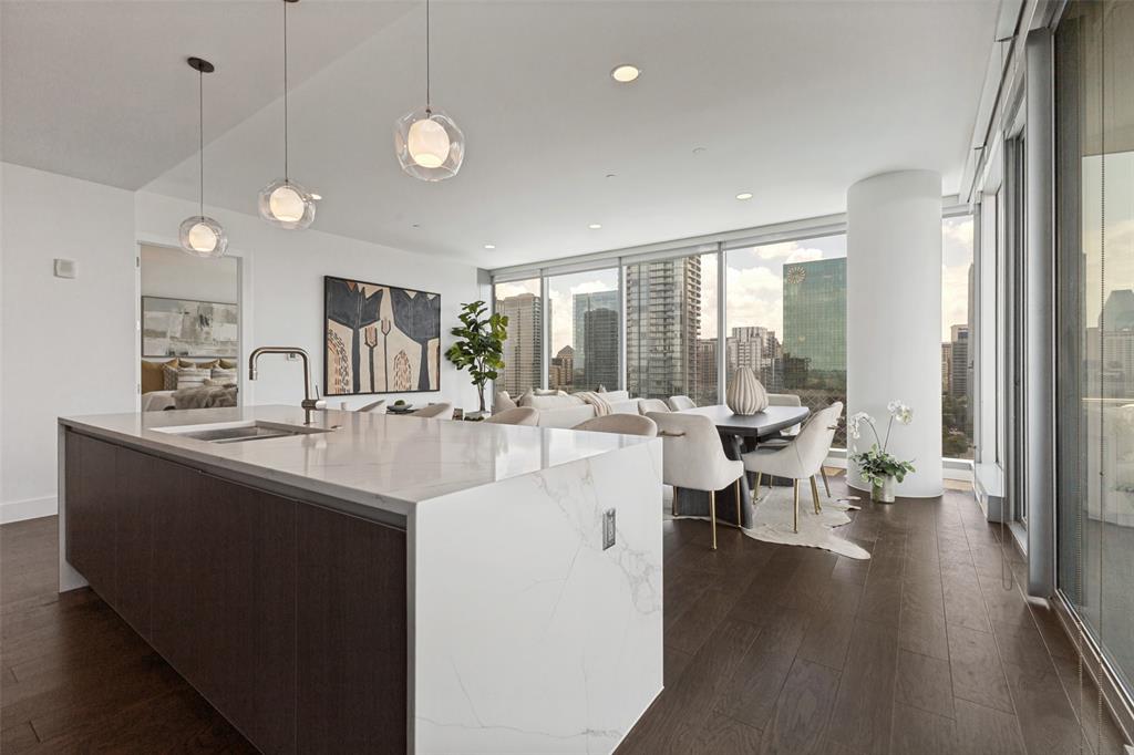 3130 N Harwood Street, #1701, Dallas, TX 75202