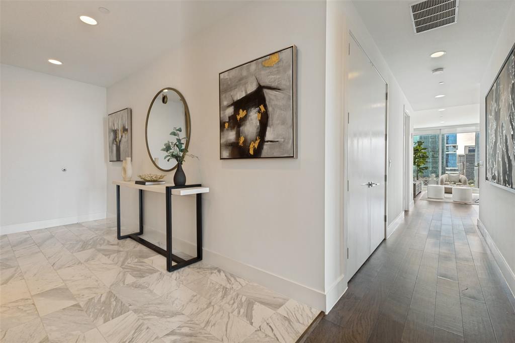 3130 N Harwood Street, #1701, Dallas, TX 75202