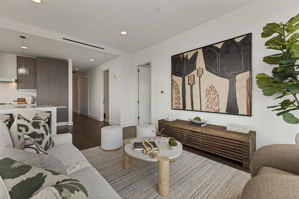 3130 N Harwood Street, #1701, Dallas, TX 75202