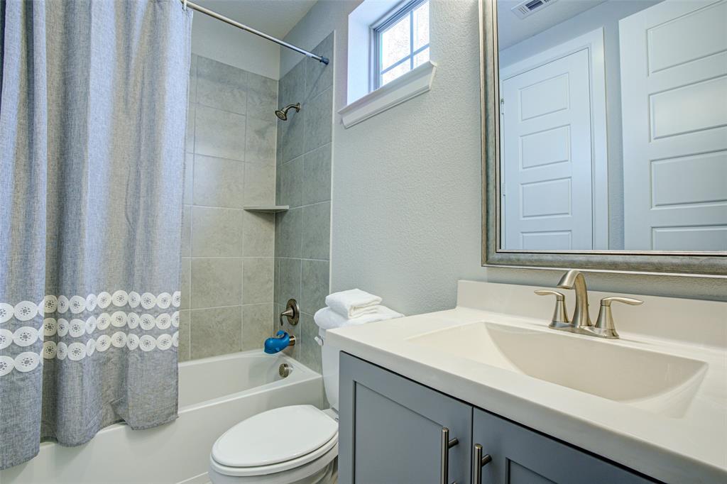 2725 Yellow Jasmine Lane, Dallas, TX 75212