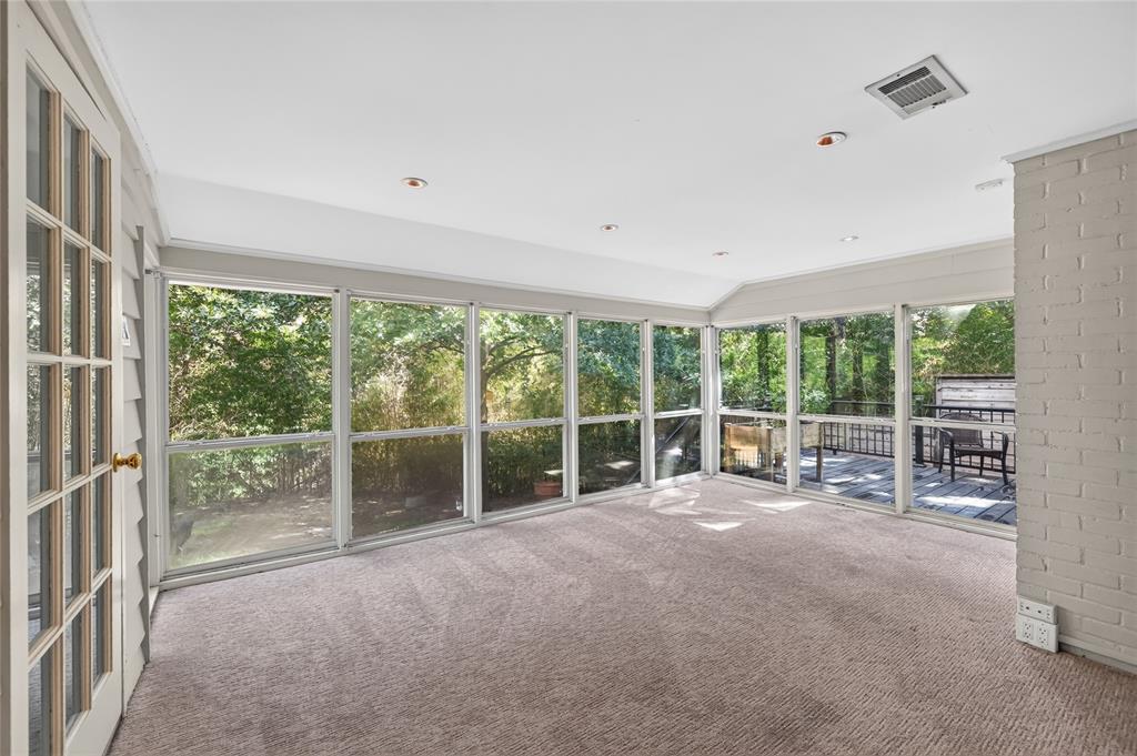 2518 Maple Springs Boulevard, Dallas, TX 75235