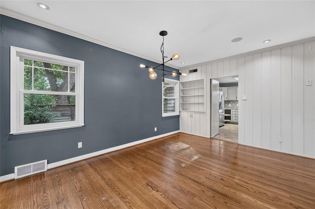 2518 Maple Springs Boulevard, Dallas, TX 75235