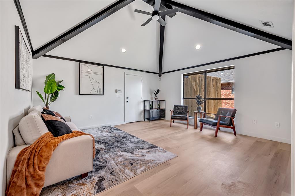 3106 University Drive, Rowlett, TX 75088