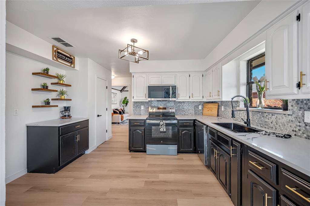 3106 University Drive, Rowlett, TX 75088