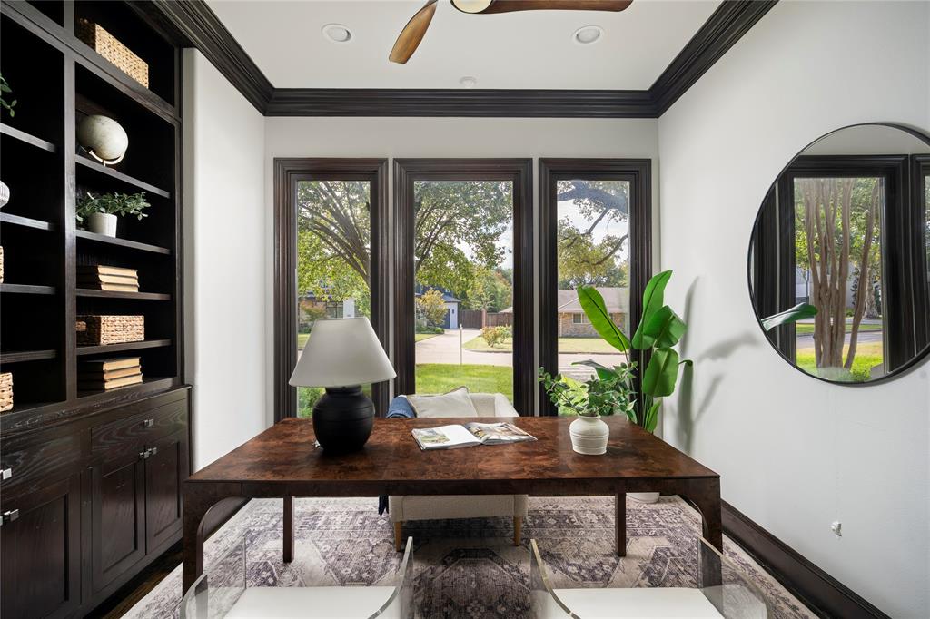 5517 Charlestown Drive, Dallas, TX 75230