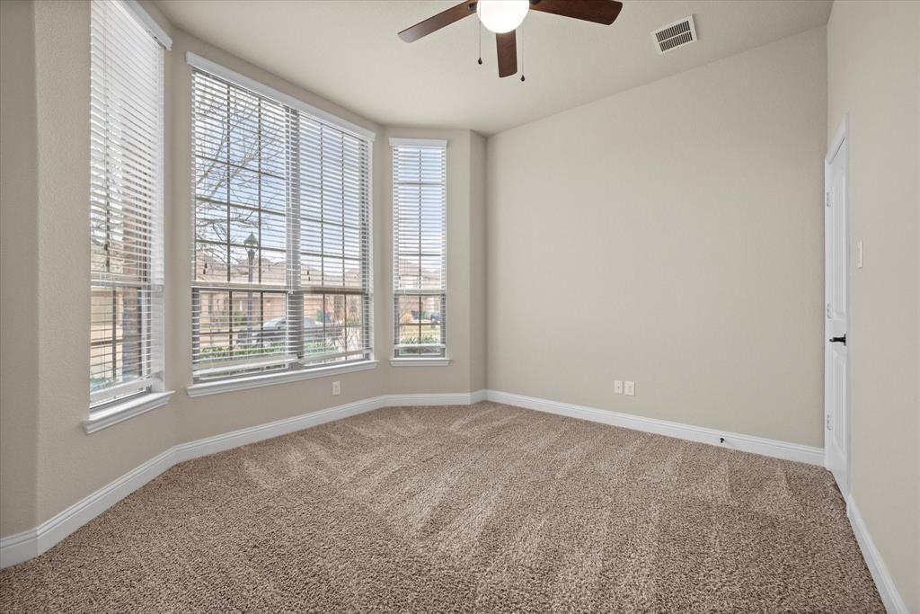 Flex Room downstairs - can be used as office, guest room, etc. Has a closet and a full bath nearby.