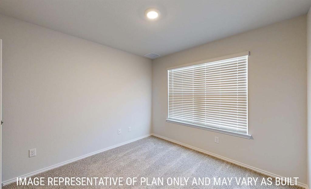 Neutral wall paint, plush carpeting, recessed lighting, and horizontal blinds installed on a dual-pane window