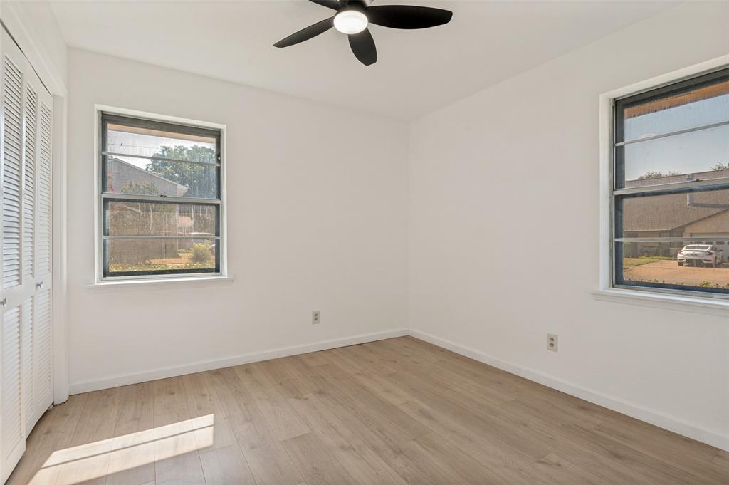 303 Merribrook Trail, Duncanville, TX 75116