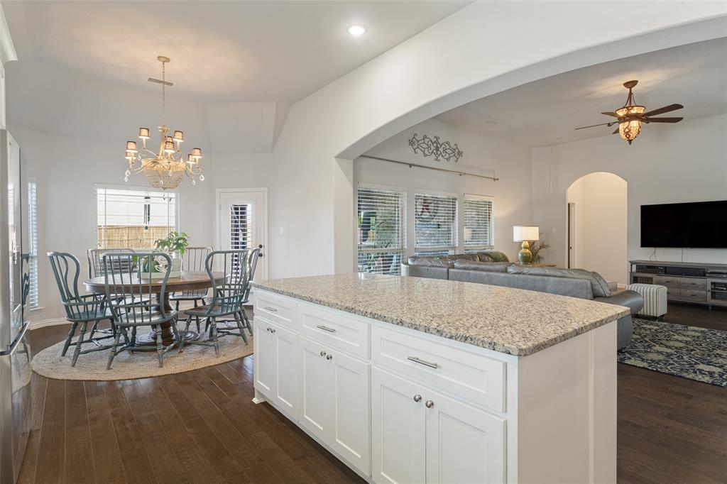 141 Kingsbury Lane, Prosper, TX 75078