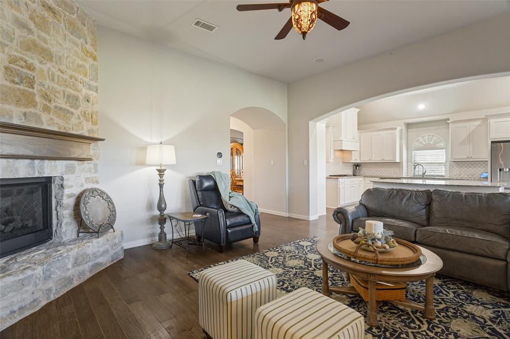 141 Kingsbury Lane, Prosper, TX 75078 141 Kingsbury Lane, Prosper, TX 75078