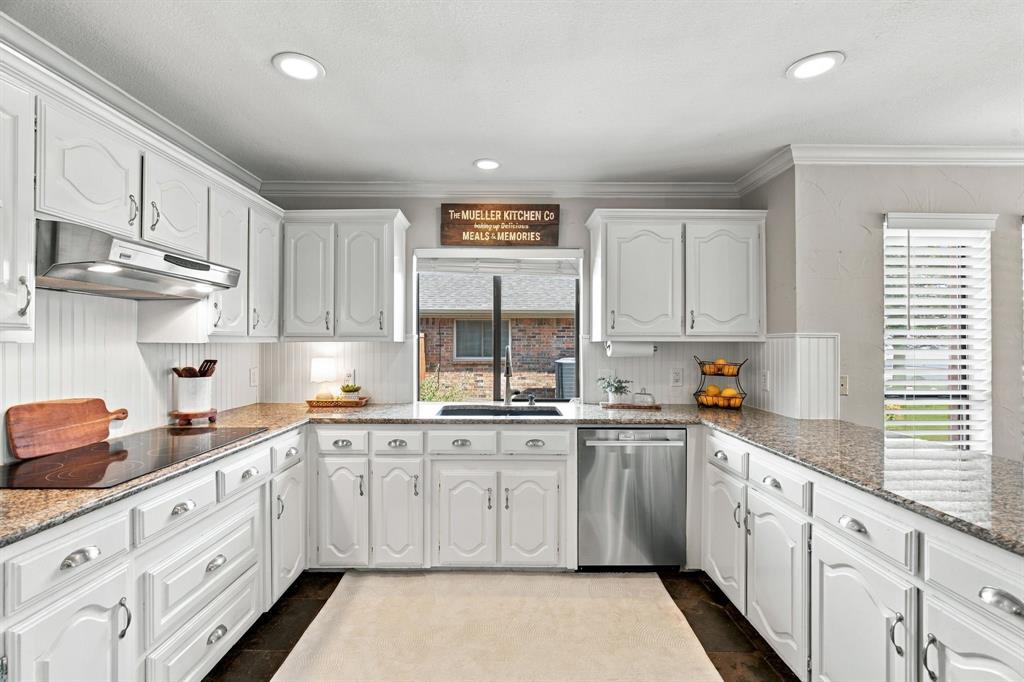 208 Steamboat Drive, Coppell, TX 75019