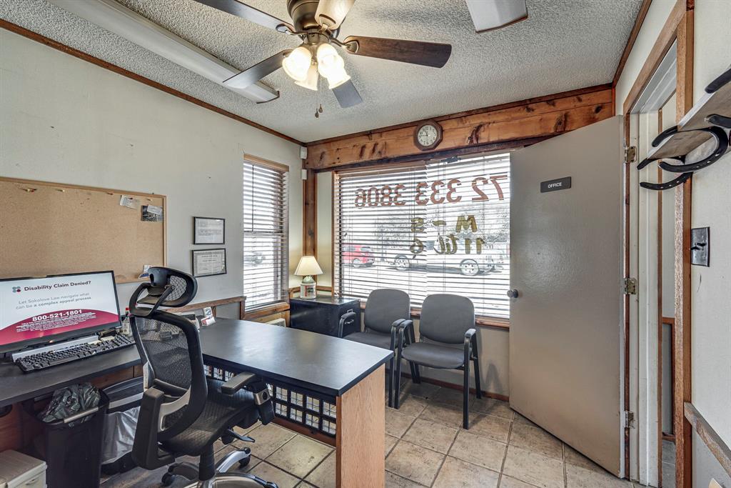 402 W Belt Line Road, Cedar Hill, TX 75104