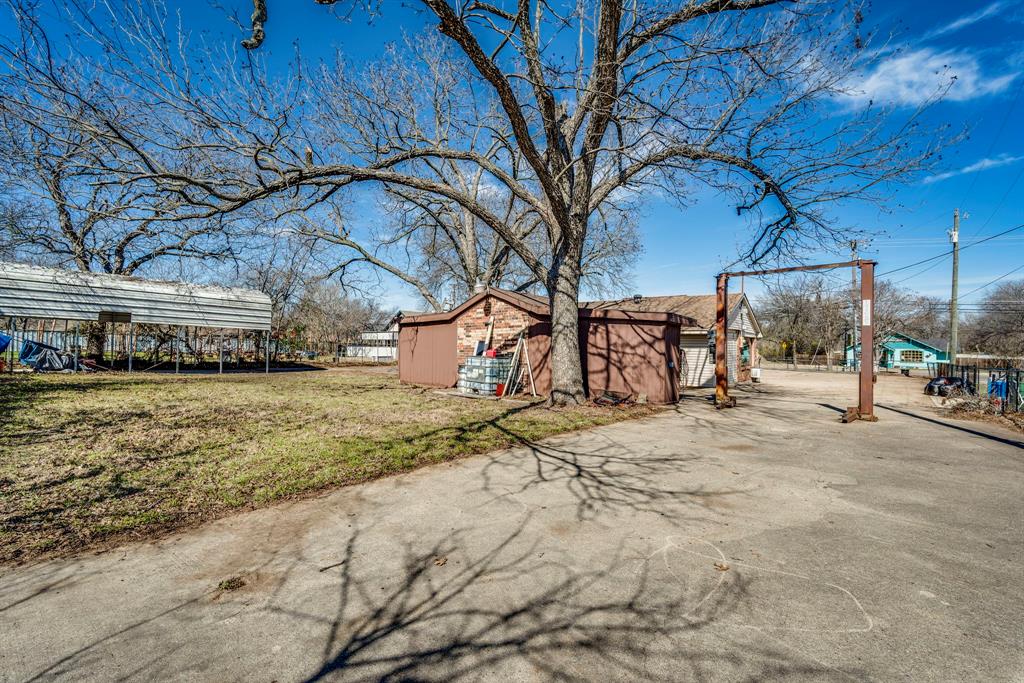 402 W Belt Line Road, Cedar Hill, TX 75104 402 W Belt Line Road, Cedar Hill, TX 75104