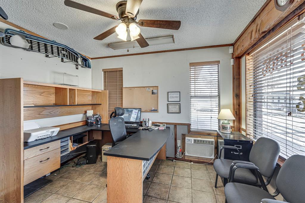 402 W Belt Line Road, Cedar Hill, TX 75104