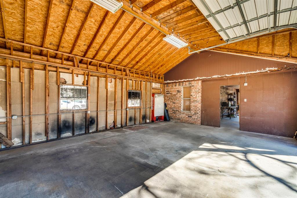 402 W Belt Line Road, Cedar Hill, TX 75104