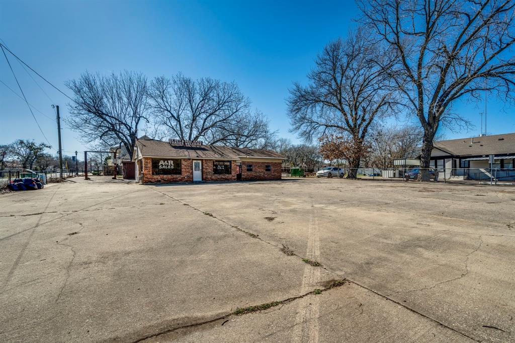 402 W Belt Line Road, Cedar Hill, TX 75104 402 W Belt Line Road, Cedar Hill, TX 75104
