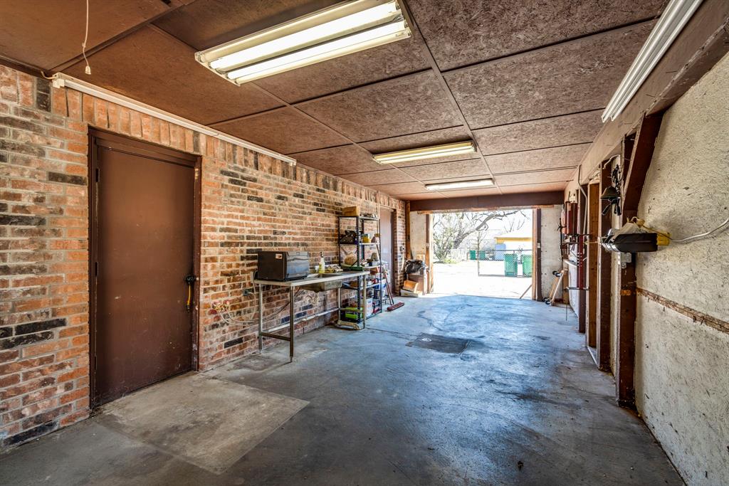 402 W Belt Line Road, Cedar Hill, TX 75104