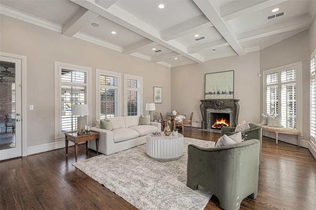 7404 Glen Albens Circle, Dallas, TX 75225