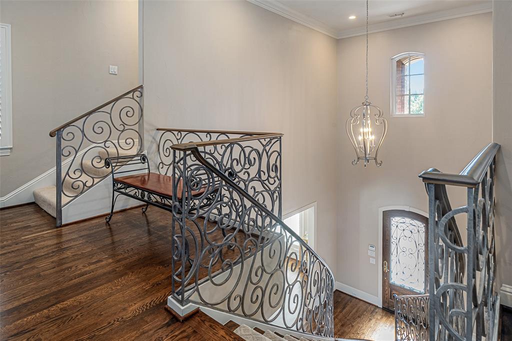7404 Glen Albens Circle, Dallas, TX 75225