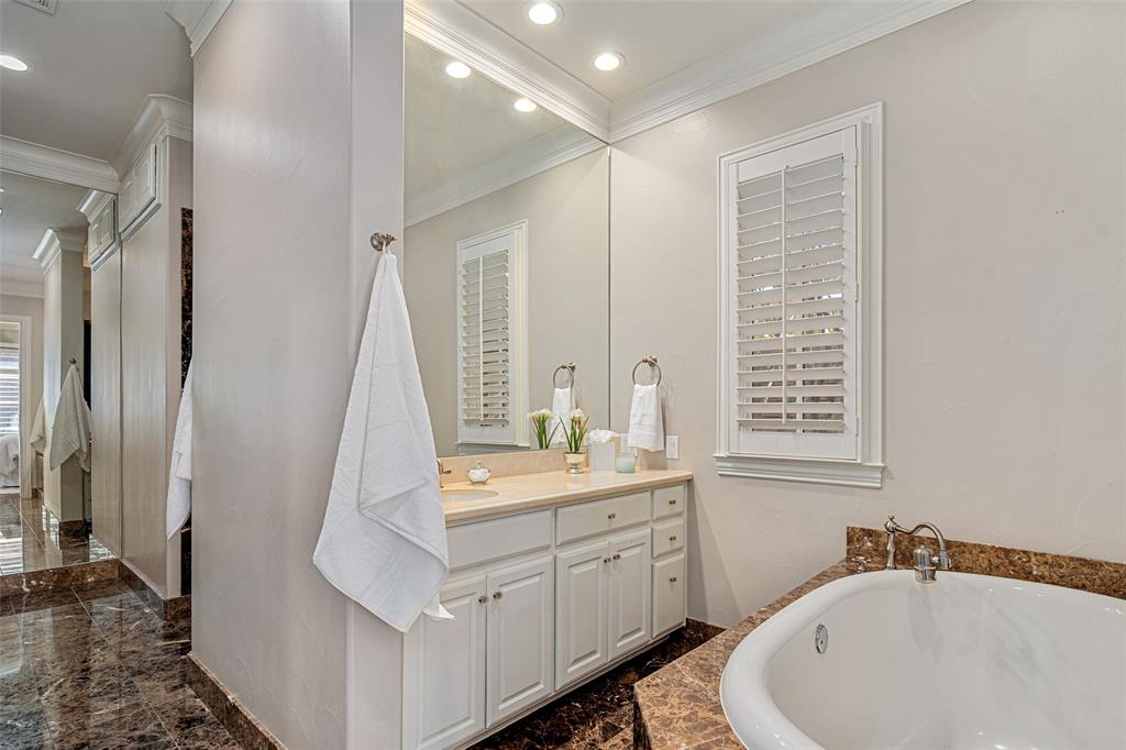 7404 Glen Albens Circle, Dallas, TX 75225