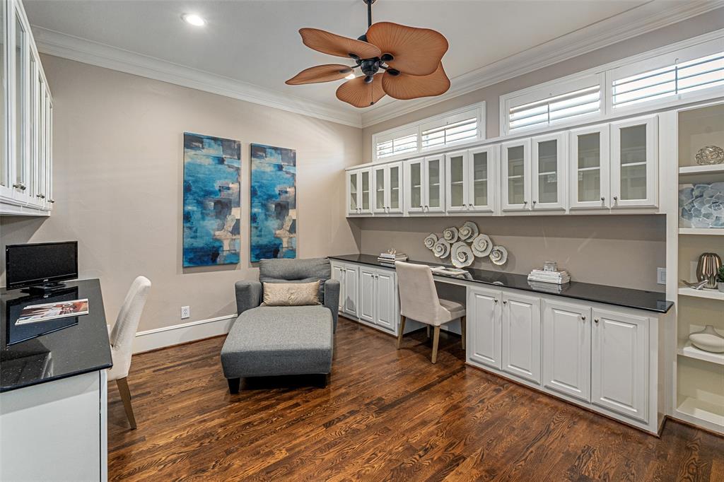 7404 Glen Albens Circle, Dallas, TX 75225