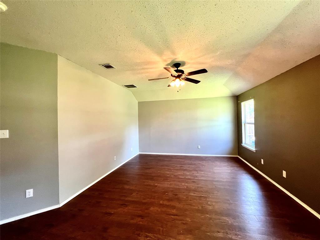 9900 Tyler Drive, McKinney, TX 75072 9900 Tyler Drive, McKinney, TX 75072