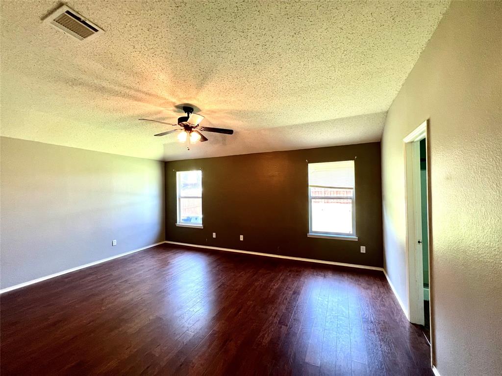 9900 Tyler Drive, McKinney, TX 75072 9900 Tyler Drive, McKinney, TX 75072