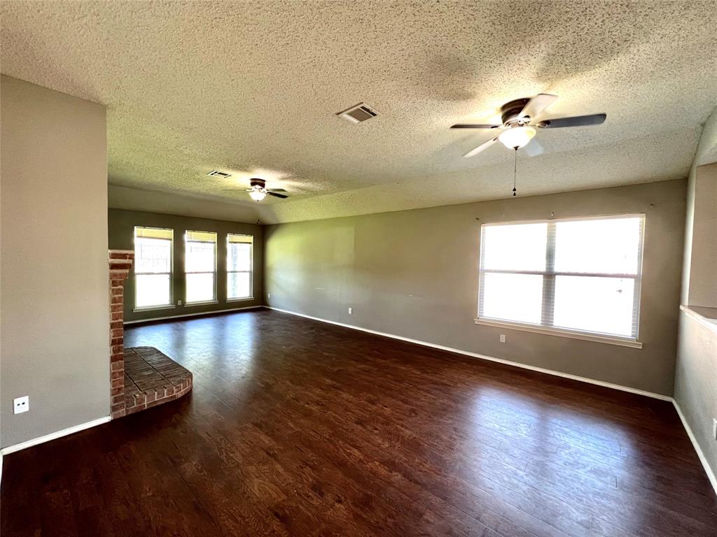 9900 Tyler Drive, McKinney, TX 75072 9900 Tyler Drive, McKinney, TX 75072