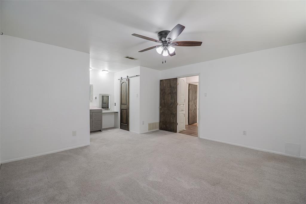 286 Larry Drive, Dallas, TX 75137