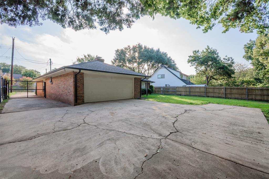 286 Larry Drive, Dallas, TX 75137