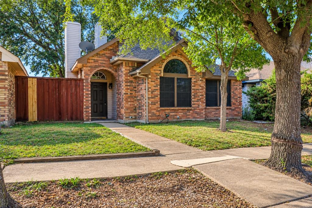 2434 Weatherby Drive, Mesquite, TX 75181