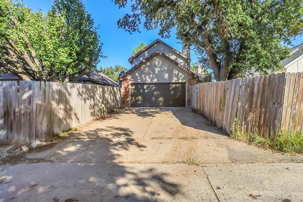 2434 Weatherby Drive, Mesquite, TX 75181