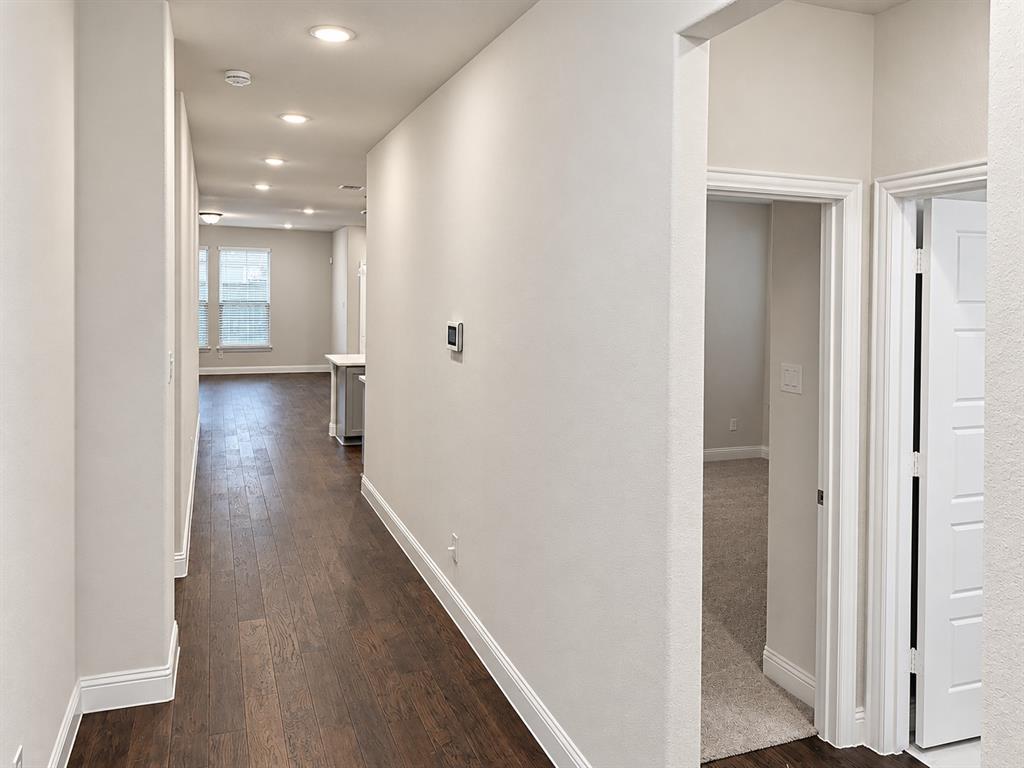 658 Erin Hills Drive, Red Oak, TX 75154
