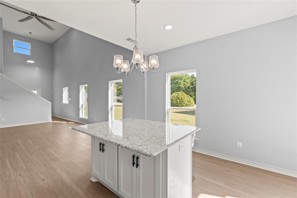 314 Oak Creek Drive, Tool, TX 75143