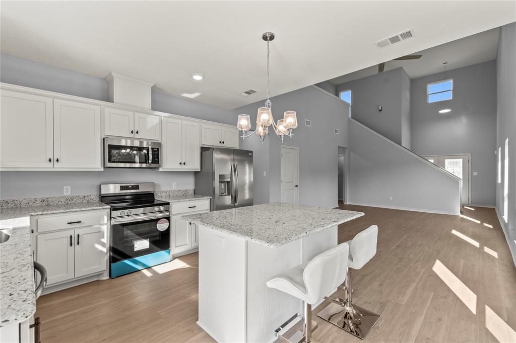 314 Oak Creek Drive, Tool, TX 75143